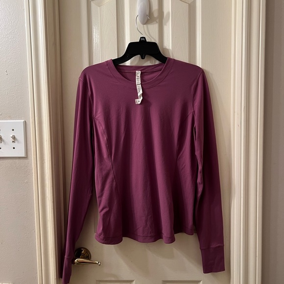 lululemon long sleeve shirt - Picture 1 of 3
